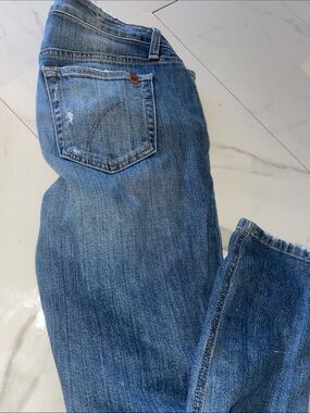 Joe's Jeans Distressed Medium Blue Denim leather Waistband Detail 98% Cotton